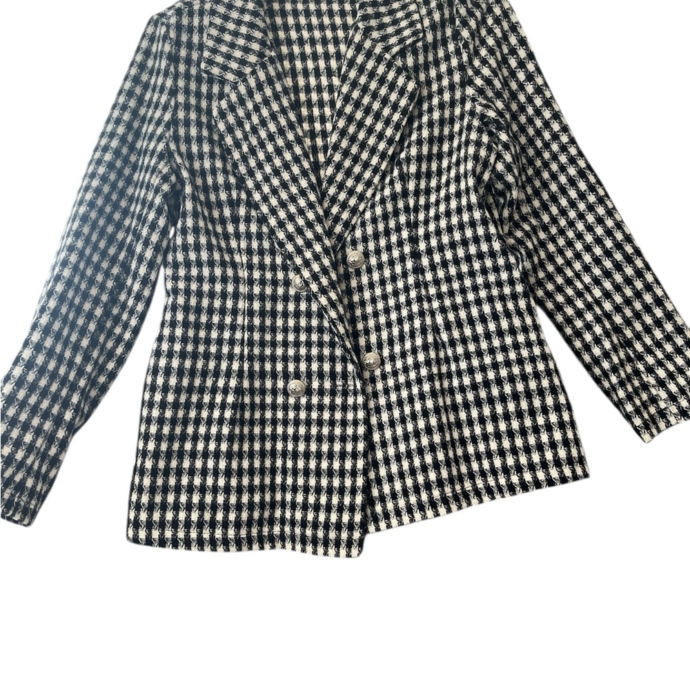 SHEIN Black and White Blazer Classic Checkered Design
